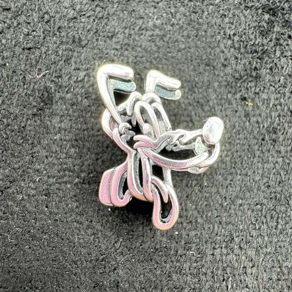 Pandora Disney Pluto Openwork Charm - Picture 1 of 4